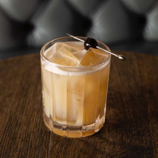 Today, we raise a glass to celebrate the timeless classic that hits all the right notes - the Whiskey Sour! Whether you're sipping solo or toasting with friends, this cocktail never fails to deliver a…